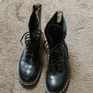 The 1490 10 eye boot Dr Marten authentic .